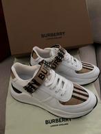 Burberry Ronnie sneakers maat 37,5 - origineel, Kleding | Dames, Ophalen of Verzenden, Zo goed als nieuw, Zwart