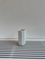 Een mooi vaasje van Arzberg, Huis en Inrichting, Overige kleuren, Aardewerk of Porselein, Ophalen of Verzenden, Zo goed als nieuw