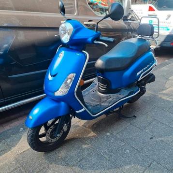 Nette Sym Fiddle 2 sport bj 2022/2210km/Onderhoud gehad beschikbaar voor biedingen