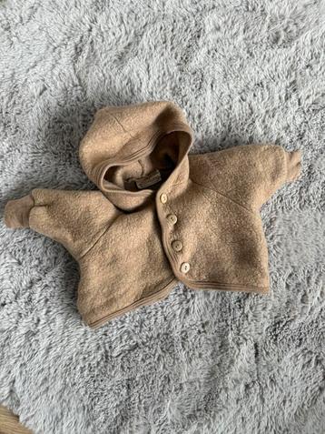 Prachtig Engel Jasje beschikbaar voor biedingen