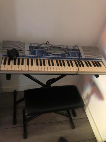 Bontempi Keyboard met Standaard & Krukje beschikbaar voor biedingen