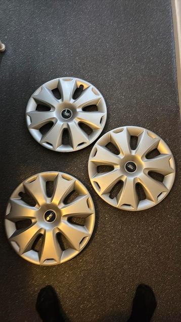 3 ford wieldoppen 16 inch beschikbaar voor biedingen