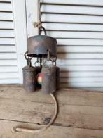 Stoere handgemaakte windvanger of bel, Ophalen