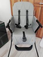 Hoge Eetstoel licht grijs, Ophalen, Zo goed als nieuw, Inklapstoel, Gordel(s)