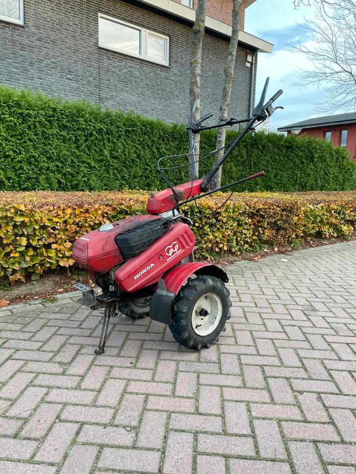 Honda f660 2 wielige tractor / veegmachine, Tuin en Terras, Veegmachines, Gebruikt, Ophalen