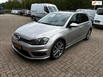 Volkswagen Golf 1.6 TDI Highline Automaat - Airco/ Cruise/ N beschikbaar voor biedingen