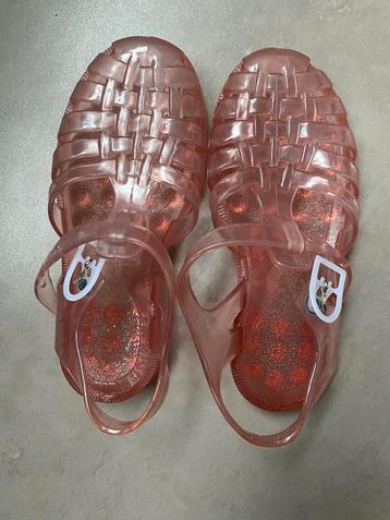 Waterschoenen maat 31 waterschoentjes roze zwemschoenen beschikbaar voor biedingen