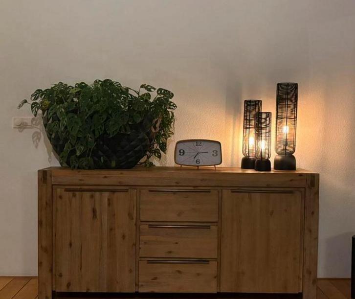 Dressoir acaziahout, Huis en Inrichting, Kasten | Dressoirs, Zo goed als nieuw, 150 tot 200 cm, 25 tot 50 cm, Ophalen