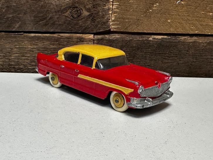 Dinky toys 174 - Hudson Hornet - A6133, Hobby en Vrije tijd, Modelauto's | Overige schalen, Gebruikt, Auto, Ophalen