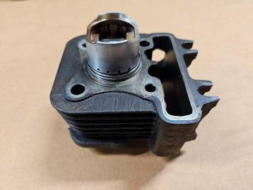 Cilinder + zuiger piaggio zip 4 takt beschikbaar voor biedingen