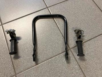 Fietsbeugel met Voetsteunen beschikbaar voor biedingen