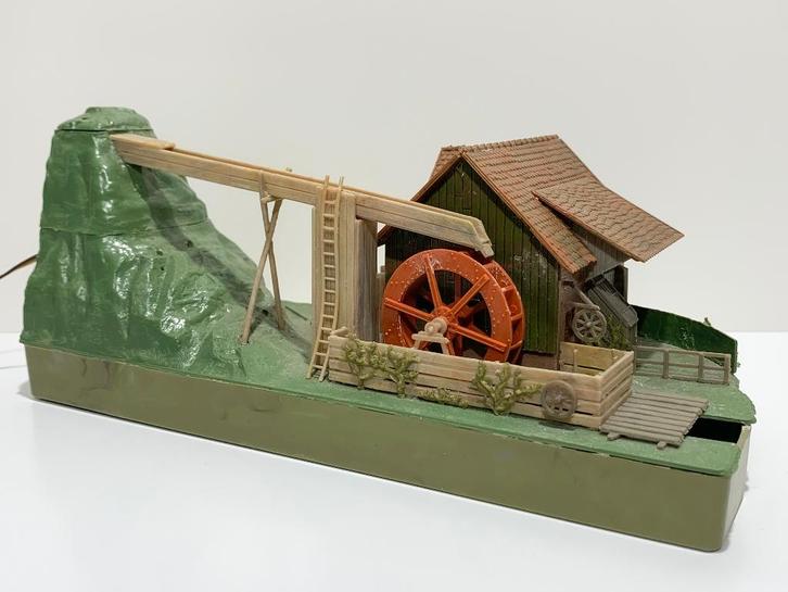FALLER: 130225 Watermolen met waterpomp voor H0-spoor, Hobby en Vrije tijd, Modeltreinen | H0, Gebruikt, Brug, Tunnel of Gebouw
