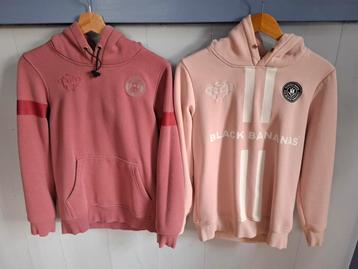 2x Roze "Black Bananas" dames hoodie. Mt.XS. beschikbaar voor biedingen
