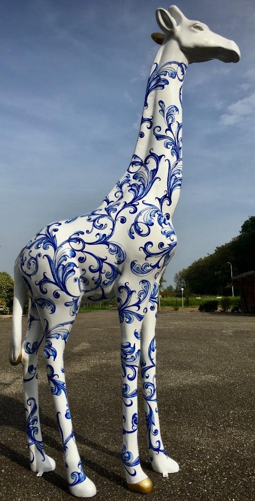 Giraffe -tuinbeeld-levensgroot, Tuin en Terras, Tuinbeelden, Nieuw, Dierenbeeld, Kunststof, Ophalen of Verzenden