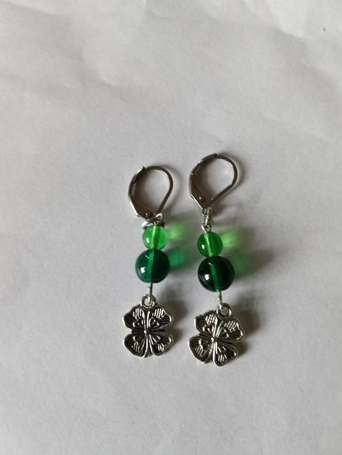 oorbellen, Sieraden, Tassen en Uiterlijk, Oorbellen, Nieuw, Overige materialen, Overige kleuren, Ophalen of Verzenden