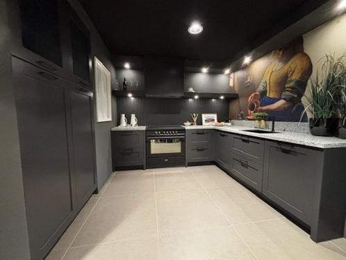 Hacker Systemat AV6055 Essenhout Grafiet Lak Showroomkeuken, Huis en Inrichting, Keuken | Complete keukens, Nieuw, Hoekkeuken