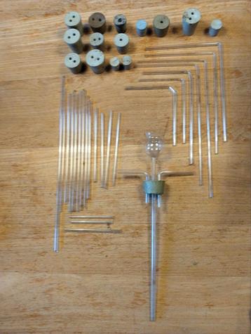 Vintage Laboratorium Glaswerk & Stoppers beschikbaar voor biedingen