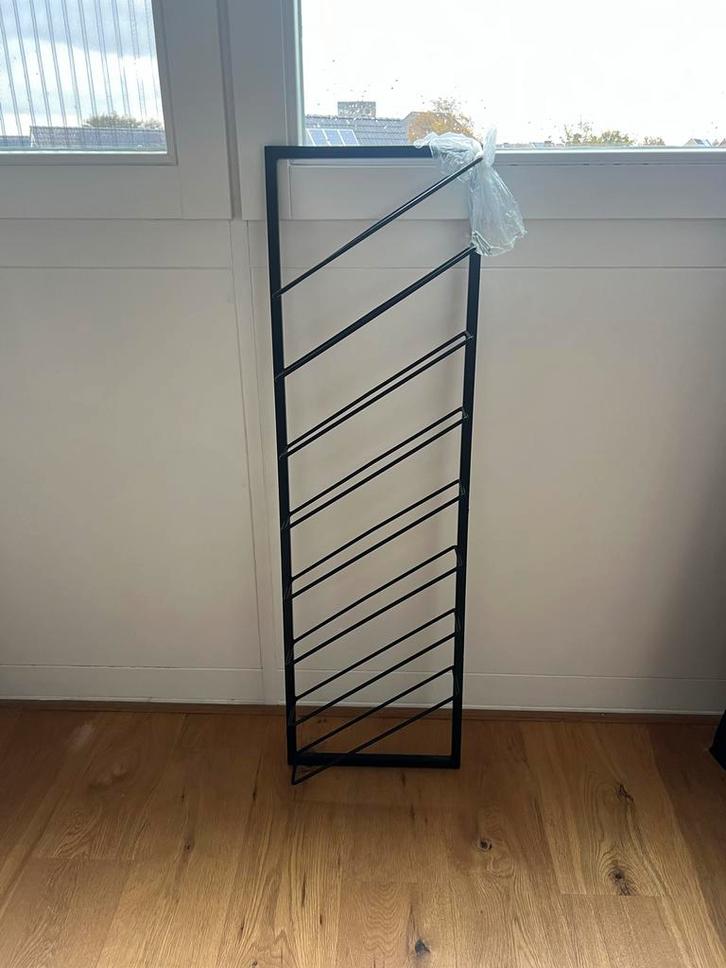 Light & Living Wijnrek - Zwart, Huis en Inrichting, Woonaccessoires | Wijnrekken, Zo goed als nieuw, 75 cm of meer, Metaal, 5 tot 15 flessen