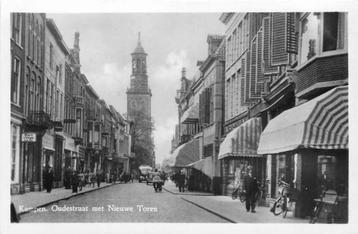 (377-405-041) Kampen Oudestraat met Nieuwe Toren beschikbaar voor biedingen