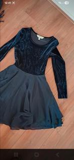 Mooie velvet zwarte jurk met 3 laags soepele onderkant, maat, Kleding | Dames, Zwart, Bogie, Ophalen of Verzenden, Zo goed als nieuw