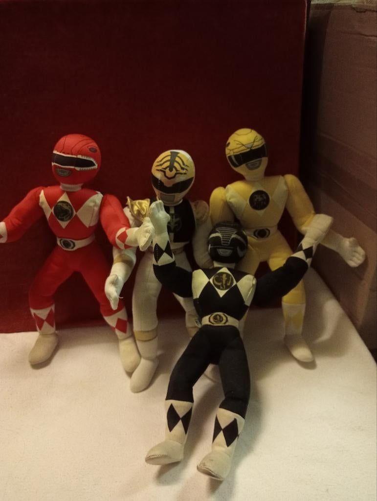 Mighty Morphin Power Rangers Knuffels wit geel zwart rood, Kinderen en Baby's, Speelgoed | Knuffels en Pluche, Gebruikt, Overige typen