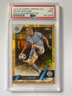 Erling Haaland 2022-23 Topps Chrome UCC #99 Gold Lava PSA 9, Verzamelen, Sportartikelen en Voetbal, Verzenden, Nieuw, Buitenlandse clubs
