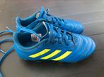 Voetbalschoenen Adidas maat 30, Sport en Fitness, Voetbal, Gebruikt, Maat XS of kleiner, Schoenen, Ophalen of Verzenden