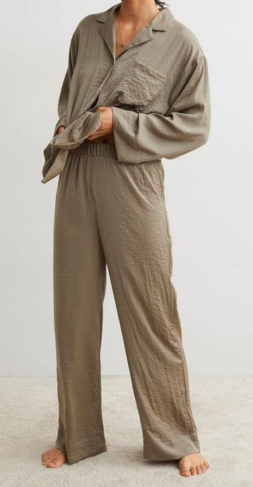 H&M pyama in taupe 1 nacht gedragen mt M beschikbaar voor biedingen