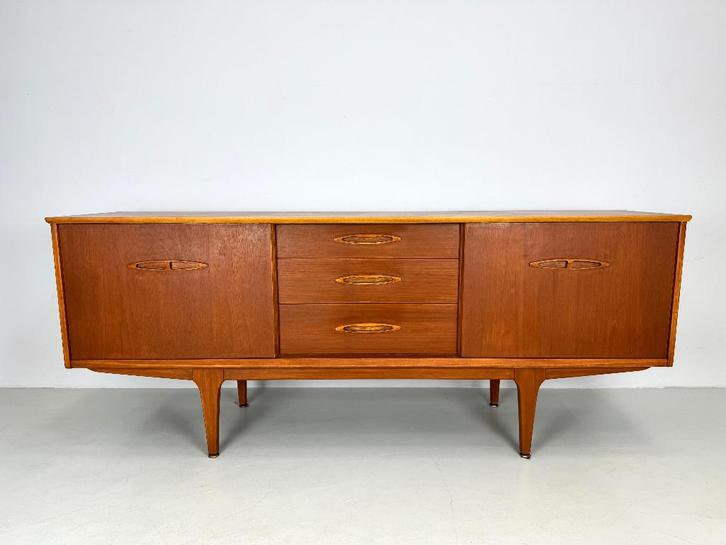 Vintage Jentique dressoir, Huis en Inrichting, Kasten | Dressoirs, Zo goed als nieuw, 150 tot 200 cm, 25 tot 50 cm, Verzenden