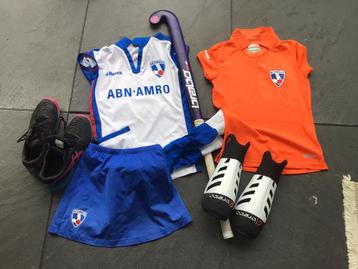 Hockey meiden kleding pakket beschikbaar voor biedingen