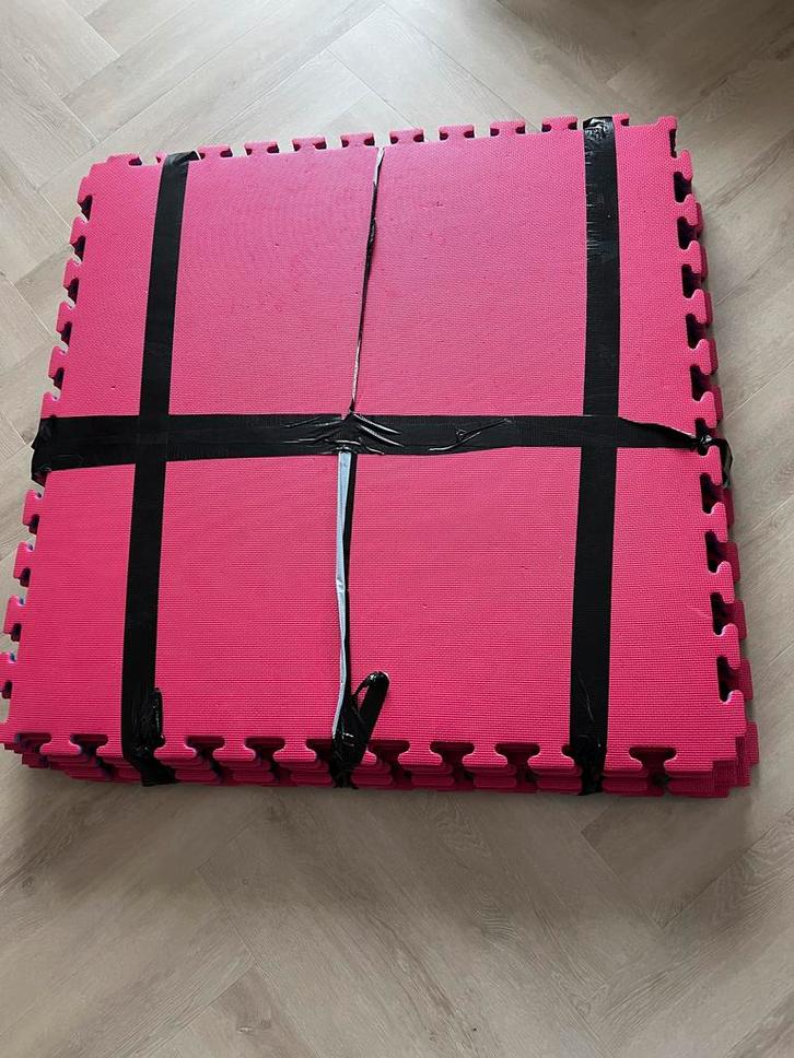 Puzzelmatten vechtsport - 6 stuks (100x100x2 cm), Sport en Fitness, Fitnessmaterialen, Nieuw, Fitnessmat, Armen, Ophalen