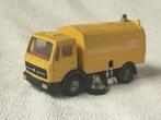Mercedes vrachtwagen een straat veeg wagen, Ophalen of Verzenden, Zo goed als nieuw, Bus of Vrachtwagen, Corgi