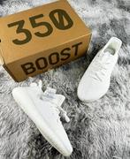Yeezy 350 White, Kleding | Heren, Schoenen, Wit, Nieuw, Ophalen of Verzenden, Sneakers of Gympen