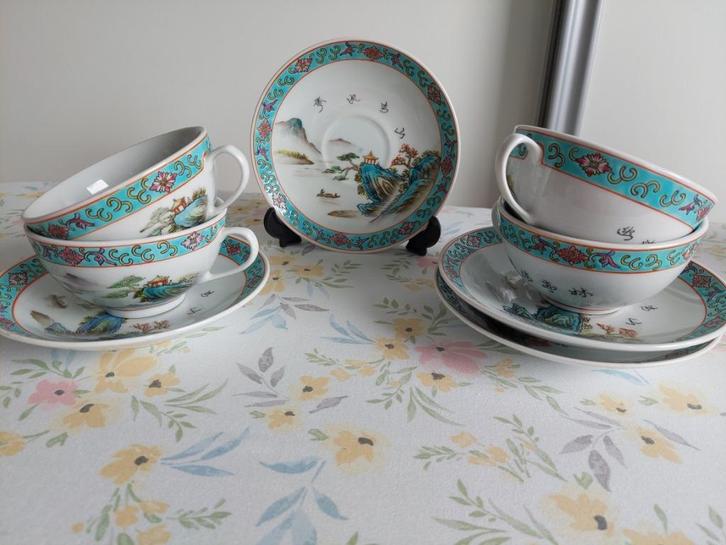 4 Chinese porseleinen Thee kop en schotels "Familie Verte", Huis en Inrichting, Keuken | Servies, Zo goed als nieuw, Kop(pen) en/of Schotel(s)