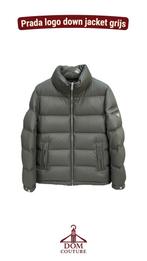 Prada Logo Down Jacket Re-Nylon winterjas grijs Maat S L, Kleding | Heren, Ophalen of Verzenden, Nieuw, Overige maten, Grijs