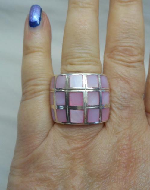 Zilveren zeer royale ring met roze parelmoer nr.953, Sieraden, Tassen en Uiterlijk, Ringen, Zo goed als nieuw, Dame, 17 tot 18