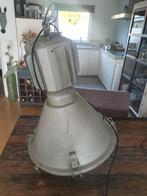 Fabriekslamp uit polen, echte,  izgst. Industrieel, Ophalen, 50 tot 75 cm, Zo goed als nieuw, Metaal