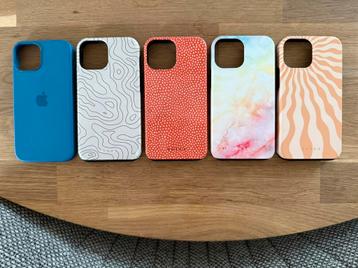 Voor iPhone13mini:4 Burgahoesjes + 1 origineel iPhone hoesje beschikbaar voor biedingen
