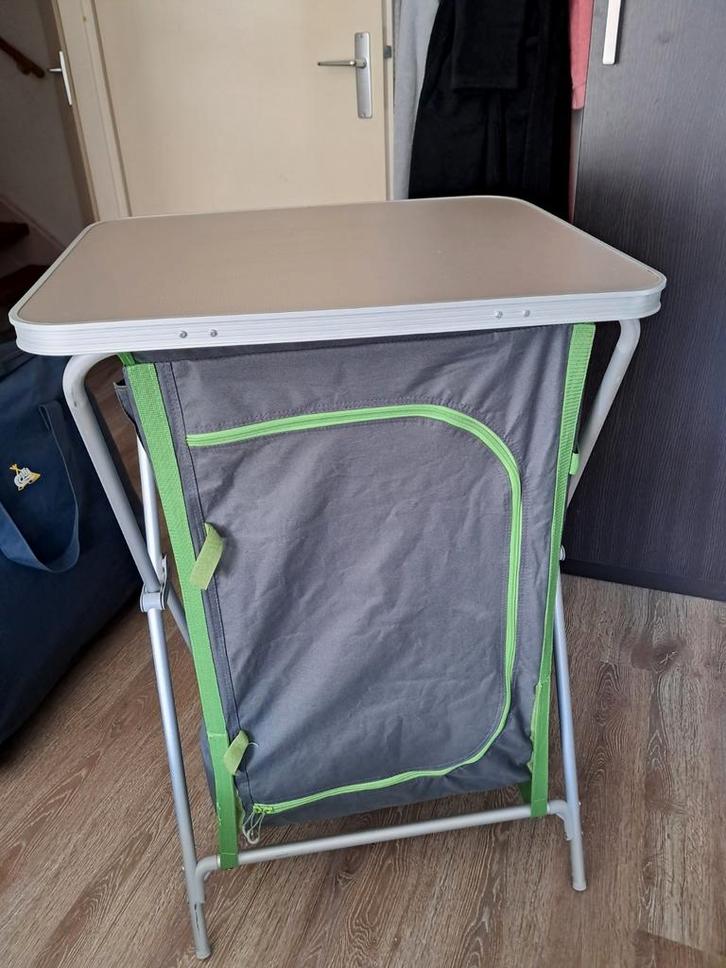 Crivit Campingkast - Opklapbaar, Caravans en Kamperen, Kampeermeubelen, Gebruikt, Campingkast, Ophalen