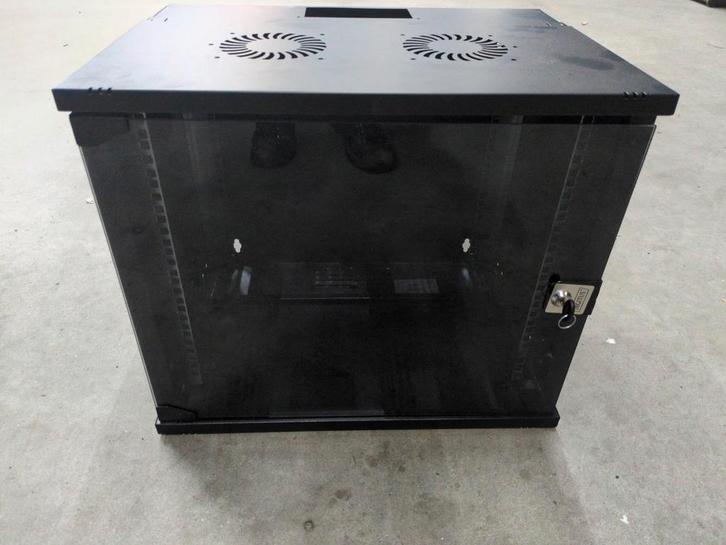 19 inch 9HE Wandkast - Serverkast, Computers en Software, Serverkasten, Gebruikt, Glas, Plaatstaal, Ophalen