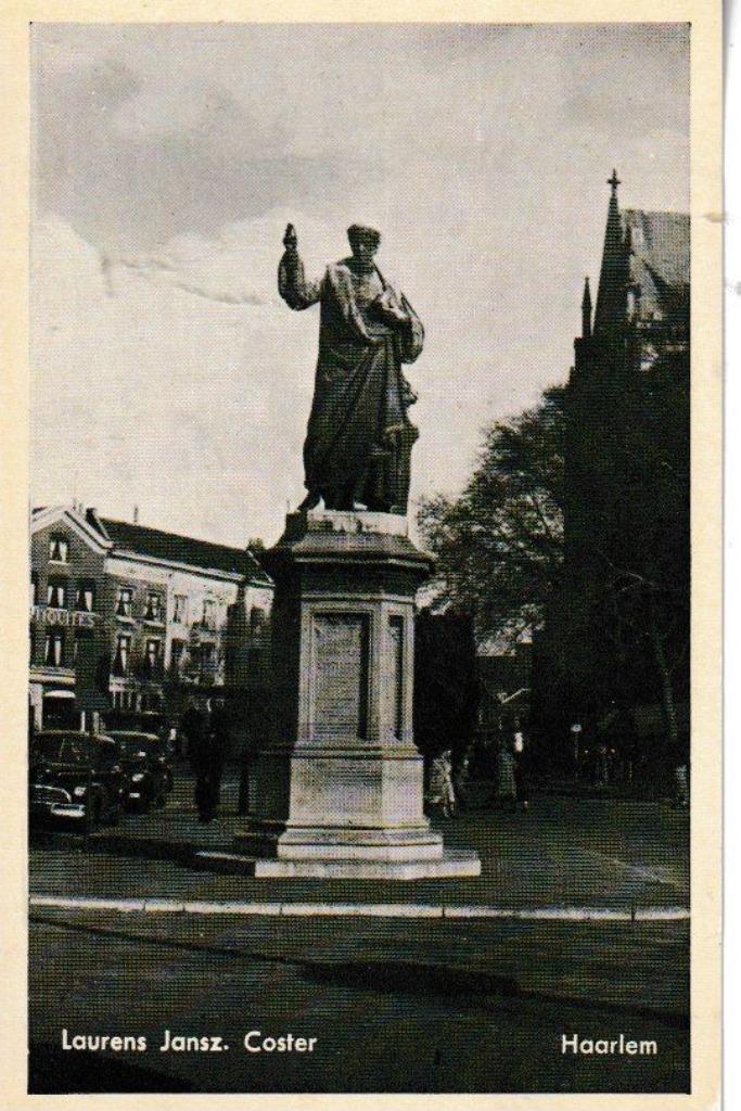 HAARLEM - LAURENS JANSZ COSTER, Verzamelen, Ansichtkaarten | Nederland, Ongelopen, Noord-Holland, Ophalen of Verzenden