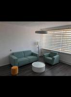 Bank en tafel, Huis en Inrichting, Banken | Sofa's en Chaises Longues, Ophalen of Verzenden, Zo goed als nieuw