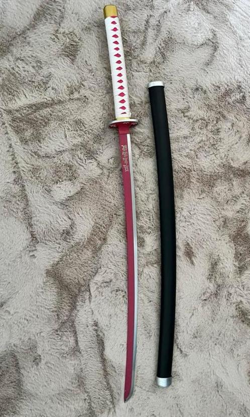 Metale cosplay katana van Kanao Tsuyuri, Hobby en Vrije tijd, Kostuums, Theaterbenodigdheden en LARP, Zo goed als nieuw, Ophalen of Verzenden