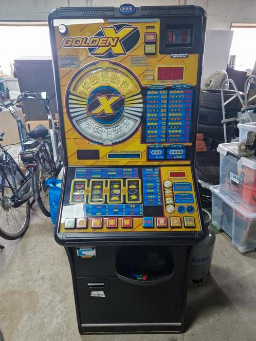 Golden X gokkast / speelautomaat., Verzamelen, Automaten | Gokkasten en Fruitautomaten, Zo goed als nieuw, Met sleutels, Ophalen