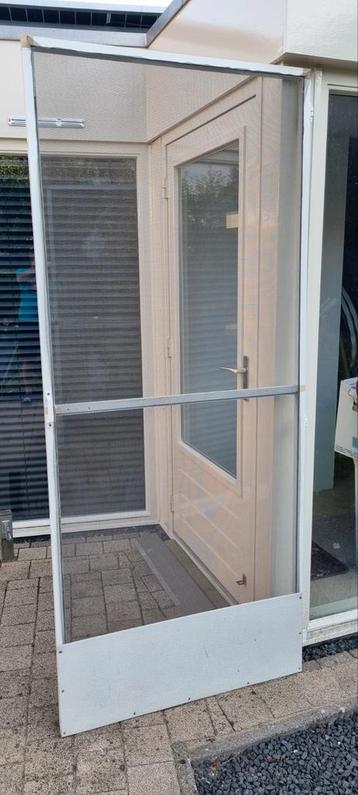 insecten-hordeur / hordeur br.90 x Hg. 215cm beschikbaar voor biedingen