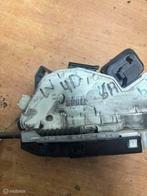 Deurslot mechaniek linksvoor Volkswagen Polo 6R, Gebruikt, Volkswagen, Ophalen of Verzenden, Volkswagen