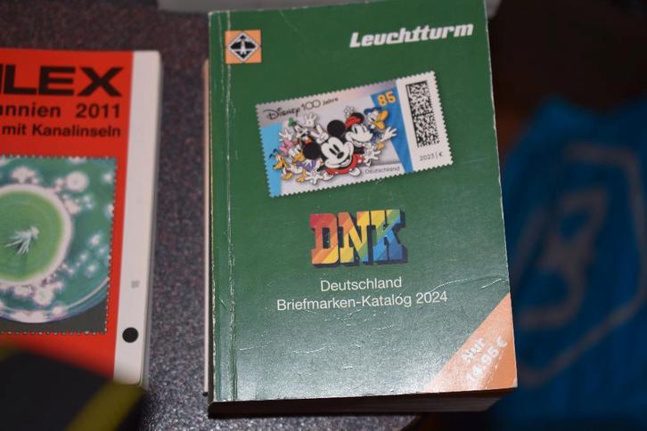 postzegel katalogi te koop  per stuk, Postzegels en Munten, Postzegels | Toebehoren, Catalogus, Ophalen of Verzenden