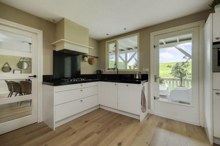 Prachtige Landelijke Hoekkeuken + Apparatuur + GEDEMONTEERD, Huis en Inrichting, Keuken | Complete keukens, Hoekkeuken, Crème