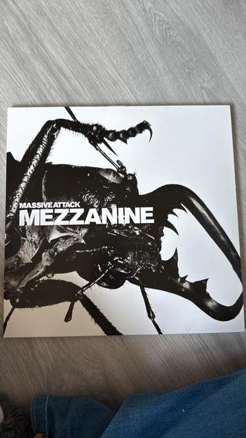 LP Massive Attack Vinyl beschikbaar voor biedingen