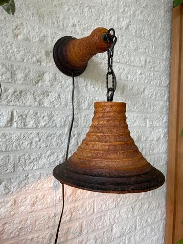 Retro wandlamp, keramiek beschikbaar voor biedingen